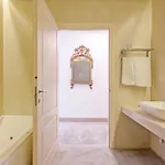Suyte Centro 4*