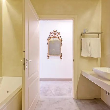 Suyte Centro 4*